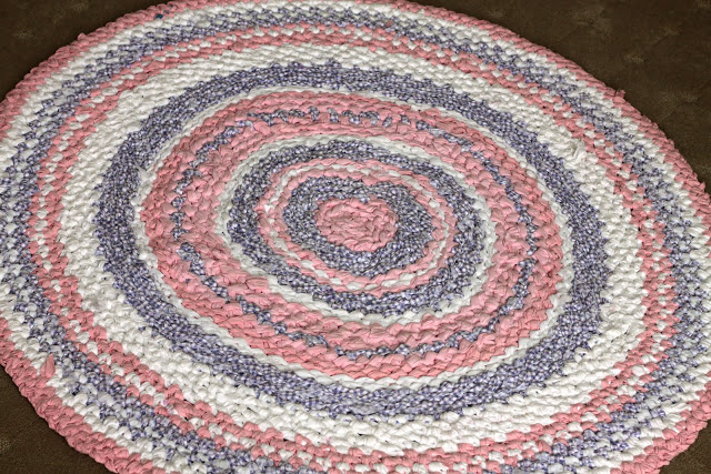 Hand crocheted strip rug directions