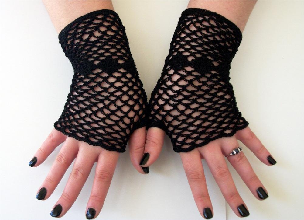 17 Fingerless Gloves Crochet Patterns | Guide Patterns