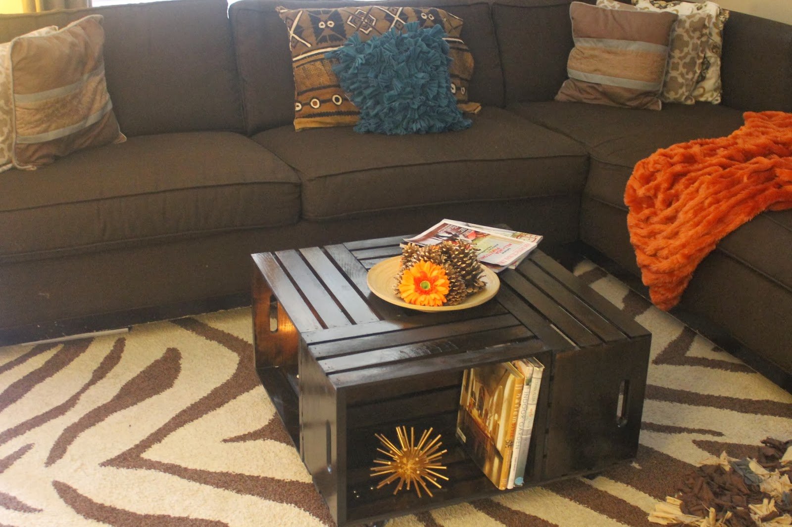 20 DIY Wooden Crate Coffee Tables | Guide Patterns