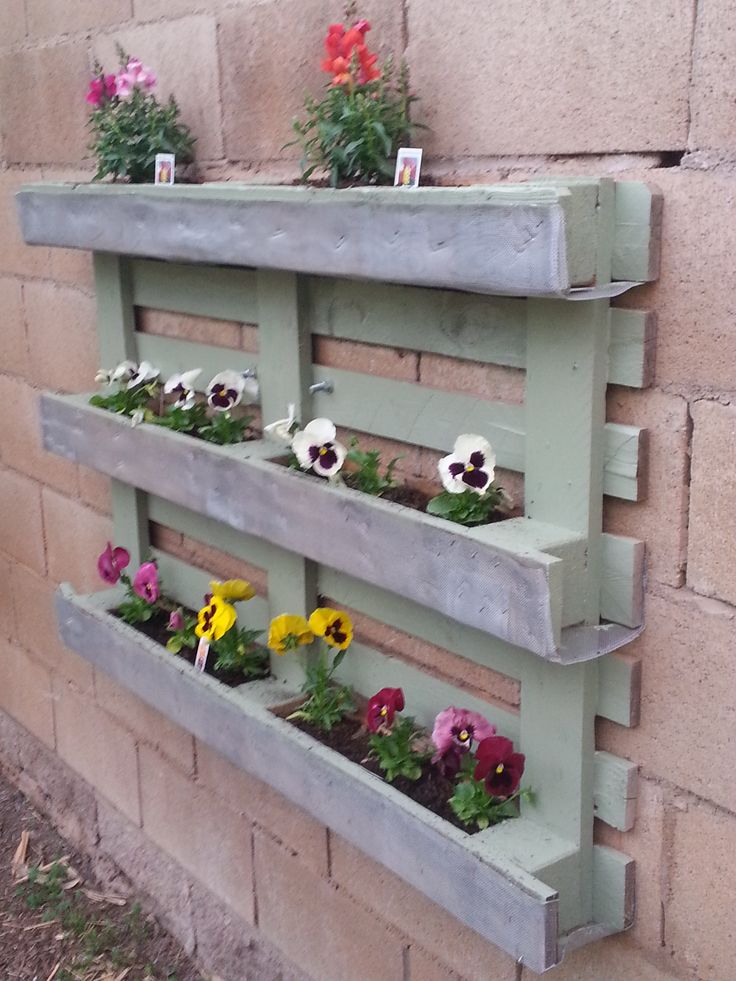 25 Easy DIY Plans and Ideas for Making a Wood Pallet Planter | Guide