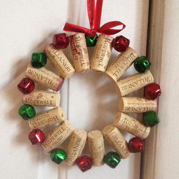 13 Creative Ways To Make A Wine Cork Wreath Guide Patterns