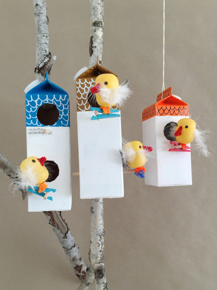 17 Ways to Make a Milk Carton Bird Feeder | Guide Patterns