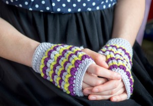 Easy Fingerless Gloves Crochet Pattern