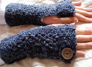 Free Crochet Pattern for Fingerless Gloves
