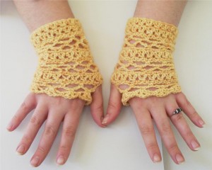 Lace Fingerless Gloves Crochet Pattern