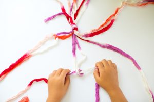 Easy Macramé Plant Hanger DIY