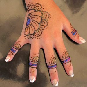 Simple Arabic Mehndi Design for Kids