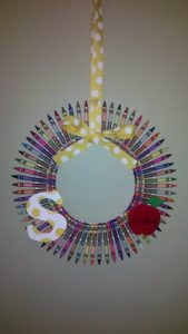 Crayon Wreath DIY