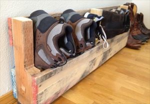 Pallet Shoe Rack Design