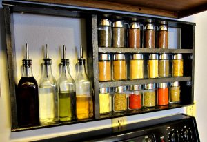 DIY Spice Rack Apartment