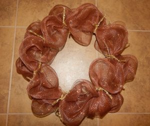 How to Make a Mesh Wreath Step By Step