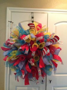 How to Make a Wreath out of Mesh Ribbon