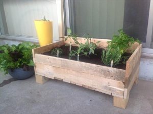 Pallet Planter Box