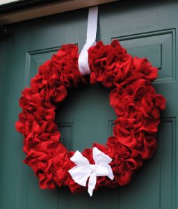 How to Make a Ruffled Burlap Wreath
