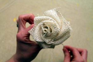 How to Make Easy Burlap Flower