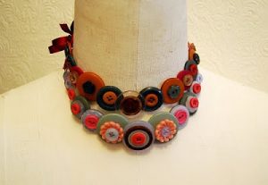 DIY Button Necklace