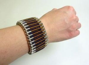 Elastic Safety Pin Bracelet