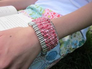 How to Make Safety Pin Bracelet