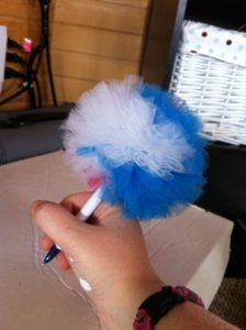 Tulle Pom Pom Pen