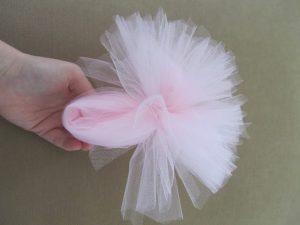 Tulle Pom Pom Tutorial