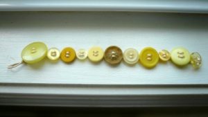 How to Make Button Bracelet