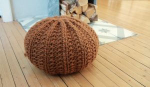 Knitted Round Pouf