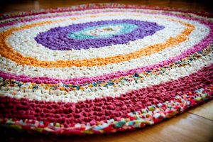 T-Shirt Yarn Oval Rug in Crochet