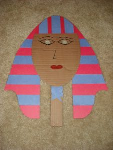 Paper Plate Egyptian Mask