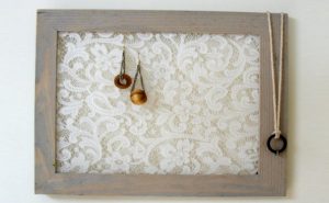 Lace Earring Holder