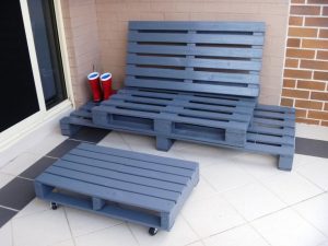 DIY Pallet Bench