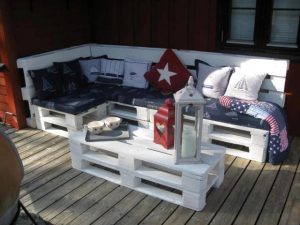 How to Make a Pallet Bench