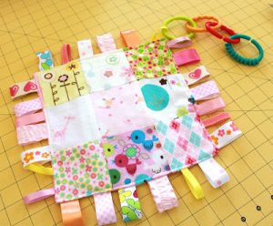 How to Make a Tag Blanket for Baby