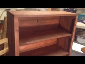 Pallet Bookshelf Instructions