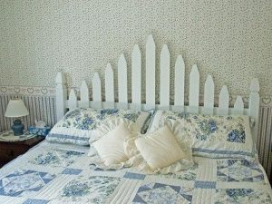 Picket Fence Headboard Twin