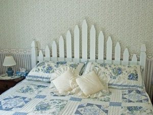 Picket Fence Headboard Twin