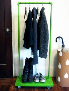 Single Rail Pipe Clothing Rack