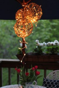 Hanging Yarn Lanterns