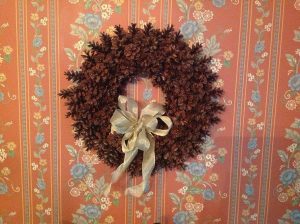 How to Make a Pinecone Christmas Wreath