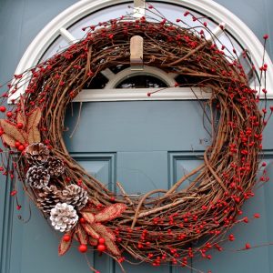 Pinecone Christmas Wreath
