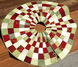 Quilted Christmas Tree Skirt Idea