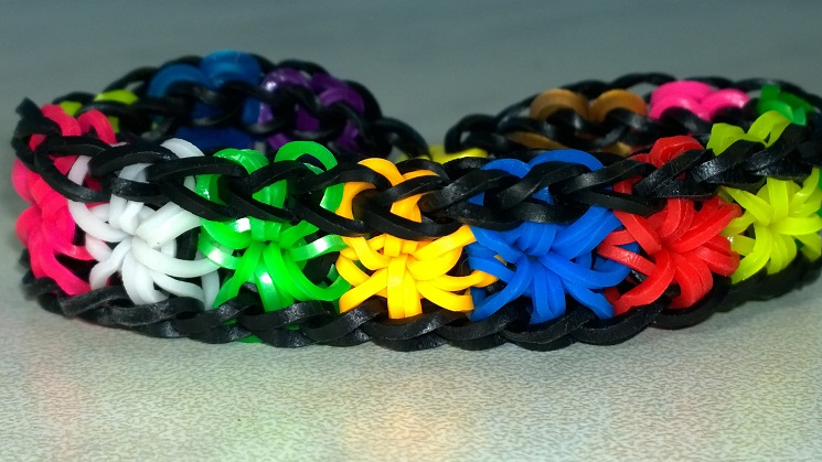 The Rainbow Loom bracelet trend is sweeping the nation - and Cleveland -  cleveland.com