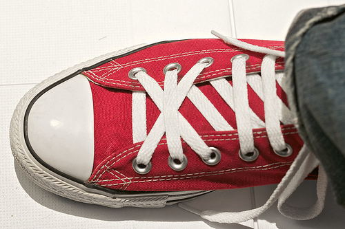 converse shoelace design