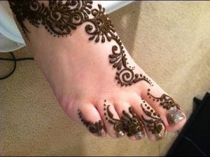 Easy Henna Designs for Feet
