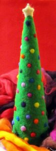 How to Make a Felt Christmas Tree