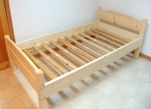 How to Build a Wooden Bed Frame: 22 Interesting Ways