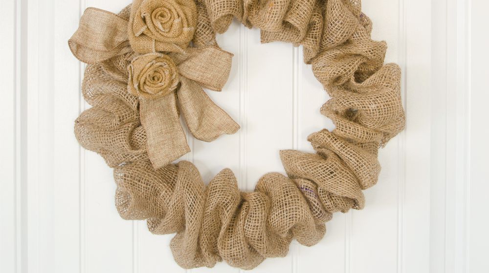 How To Make A Burlap Wreath 30 Diy Tutorials Guide Patterns