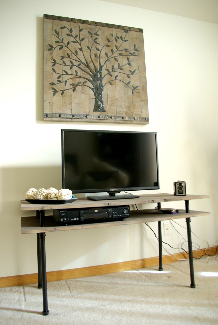 13 DIY Plans for Building a TV Stand Guide Patterns 13 DIY Plans for Building a TV Stand Guide Patterns