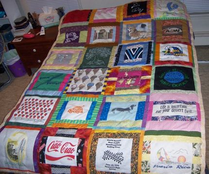 How to Make a Tshirt Quilt: 19 DIY Tutorials | Guide Patterns