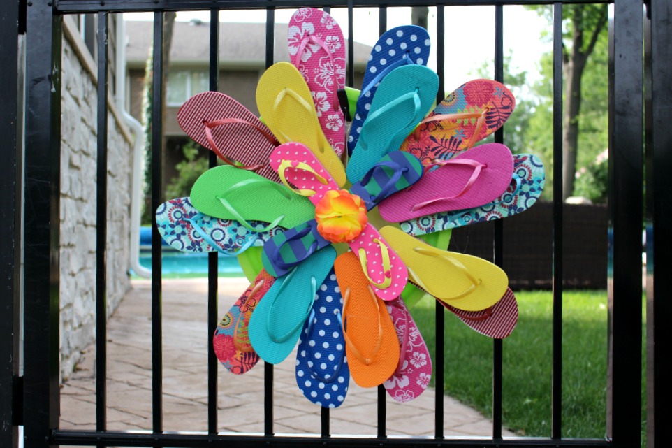 Flip Flop Beach Wreath.