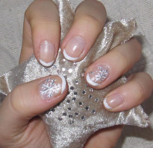 12 Stunning Snowflake Nail Art Designs with Tutorials | Guide Patterns